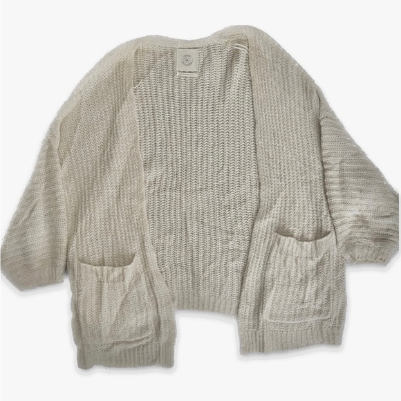 Urban outfitters oversized knitted sweater - Picture 2 of 3